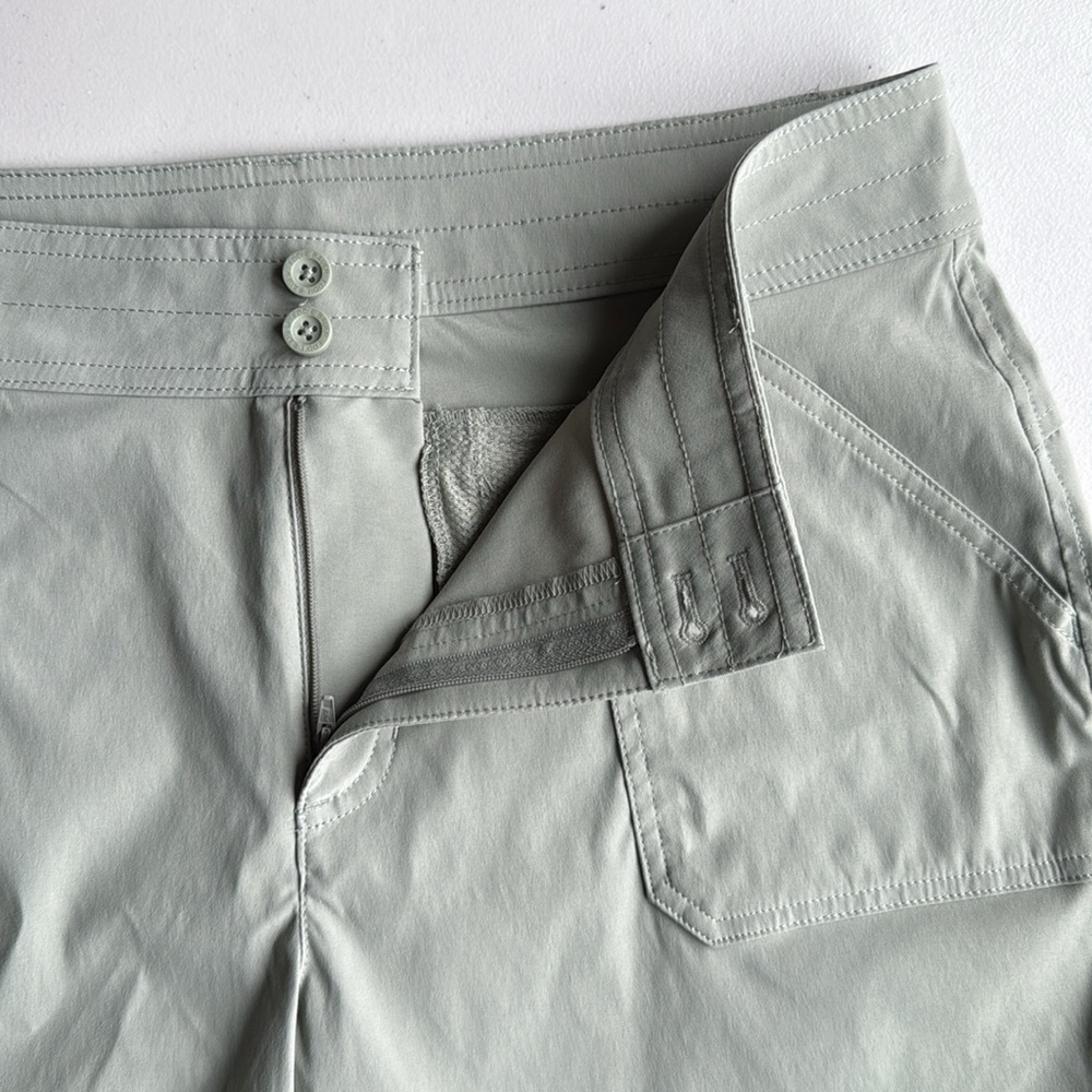 Eddie Bauer Rolled Hem Bermuda Shorts Sage Green Size 12 - Picture 7 of 15